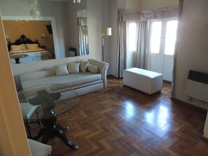 Deluxe Suite, 1 Bedroom - GM Rooms Rental Suites (La Rioja)