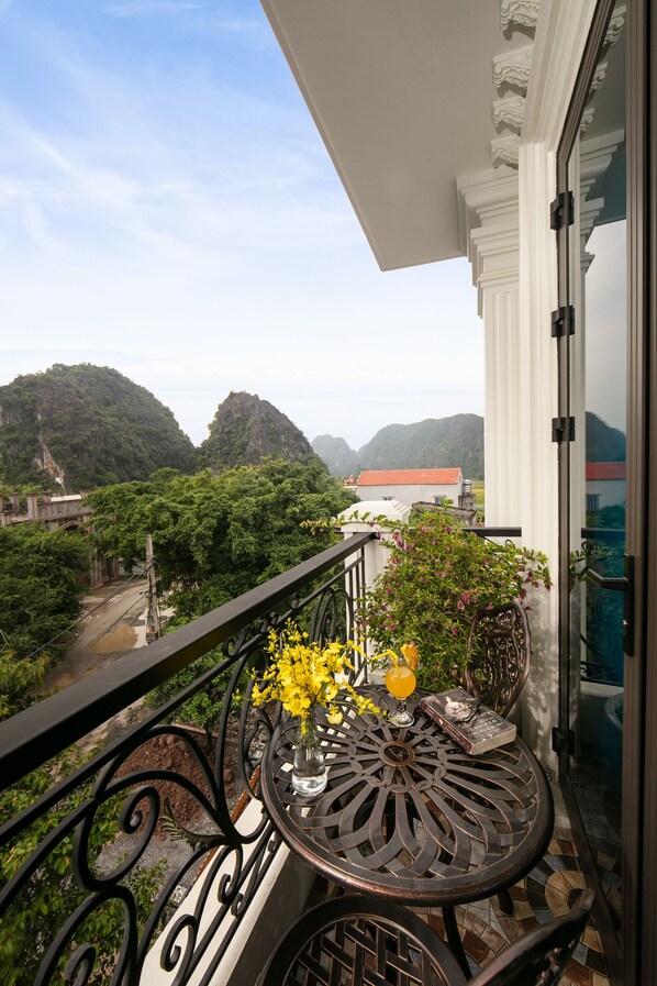 Deluxe Twin Room, Balcony, Mountain View | Mountain view - Tam Coc Holiday Hotel & Villa (Hoa Lu)