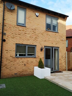 Fachada de la propiedad