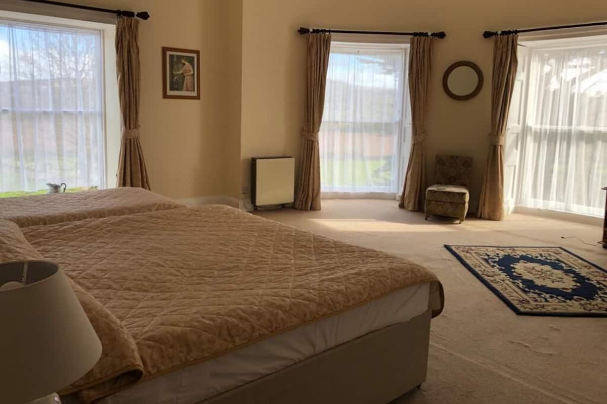 1 bedroom, individually furnished, desk, iron/ironing board