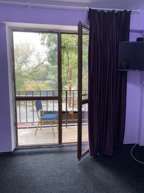 Deluxe Double Room, 1 Queen Bed | Desk, blackout curtains, free WiFi, bed sheets - Pana Inn (Almaty)