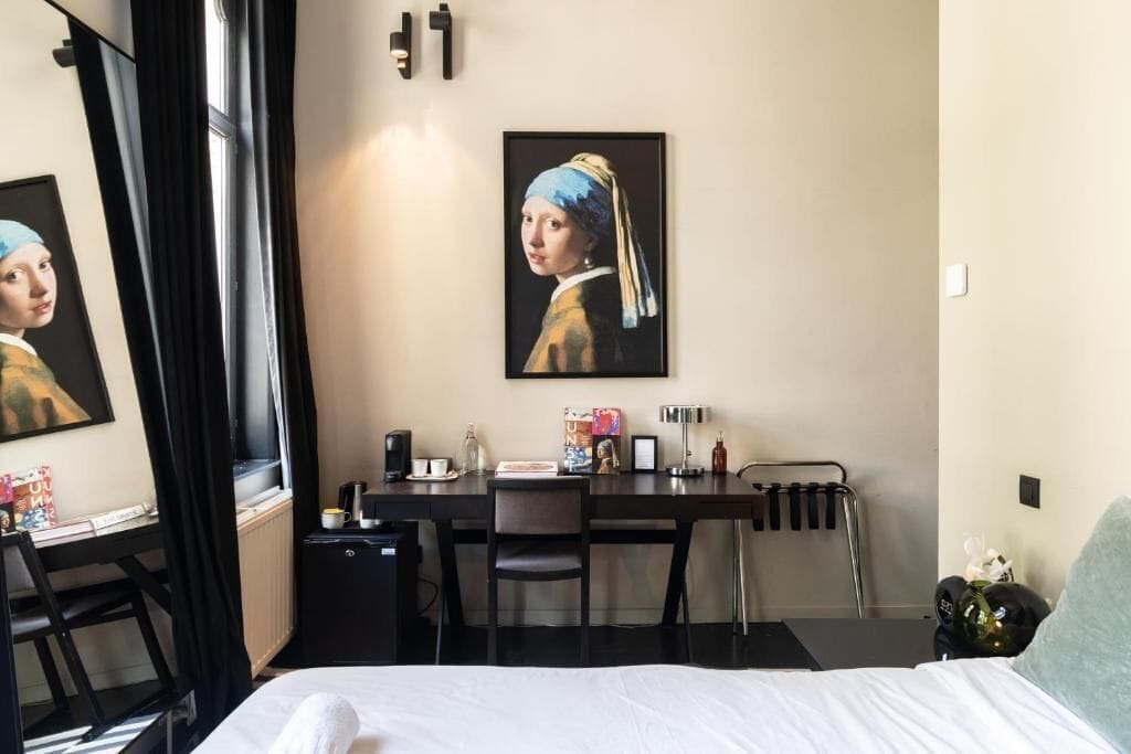 Photo - Museum Suites