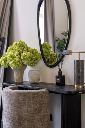 Double Room | Premium bedding, in-room safe, individually decorated, desk - Museum Suites (Antwerp)