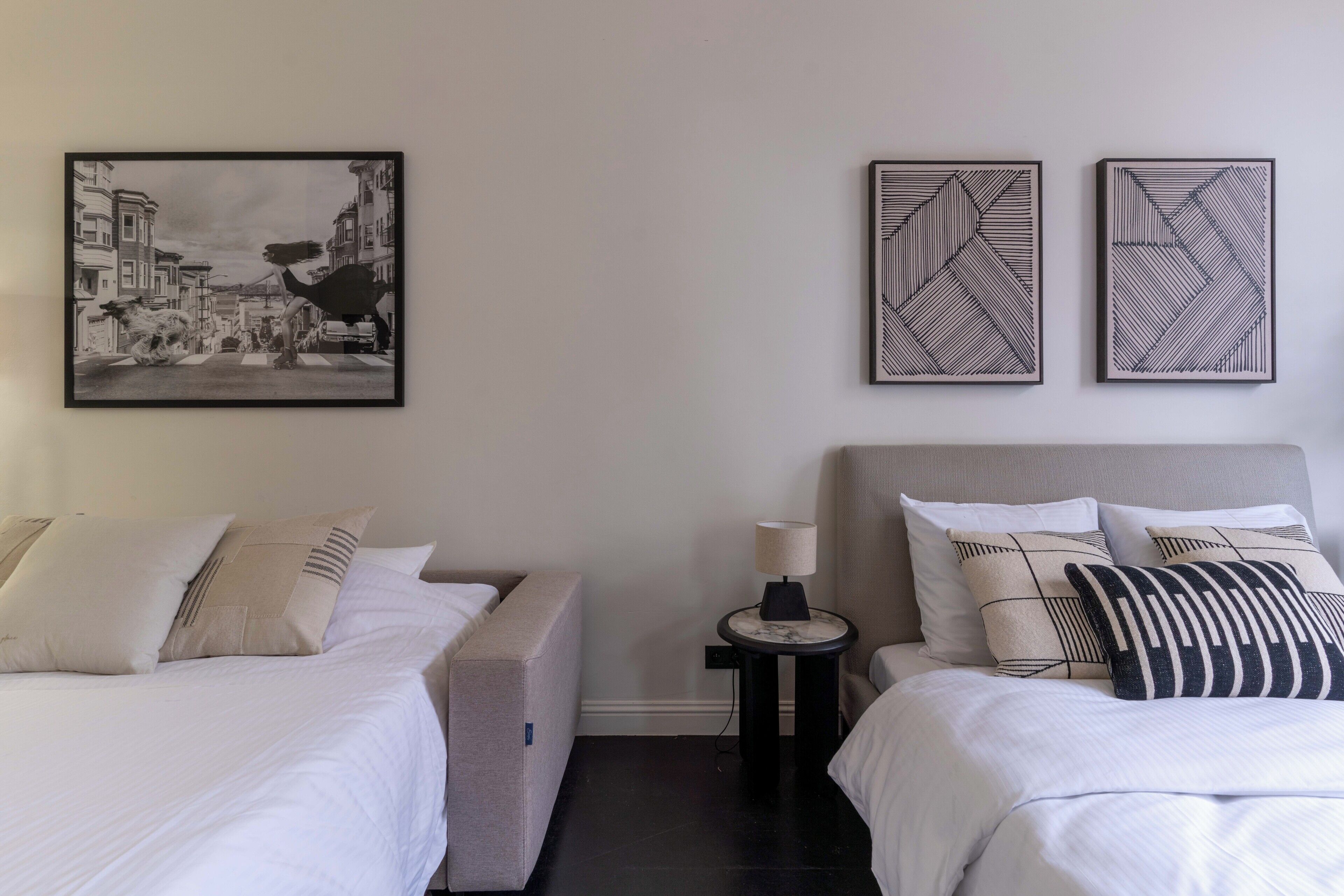 Photo - Museum Suites