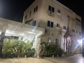 Exterior - HG Palace Lodge (Accra)