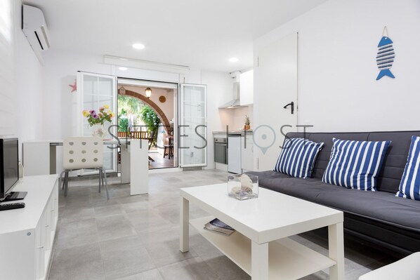 TV - SITGES PINE VALLEY - With Pool and Garden (Sant Pere de Ribes)