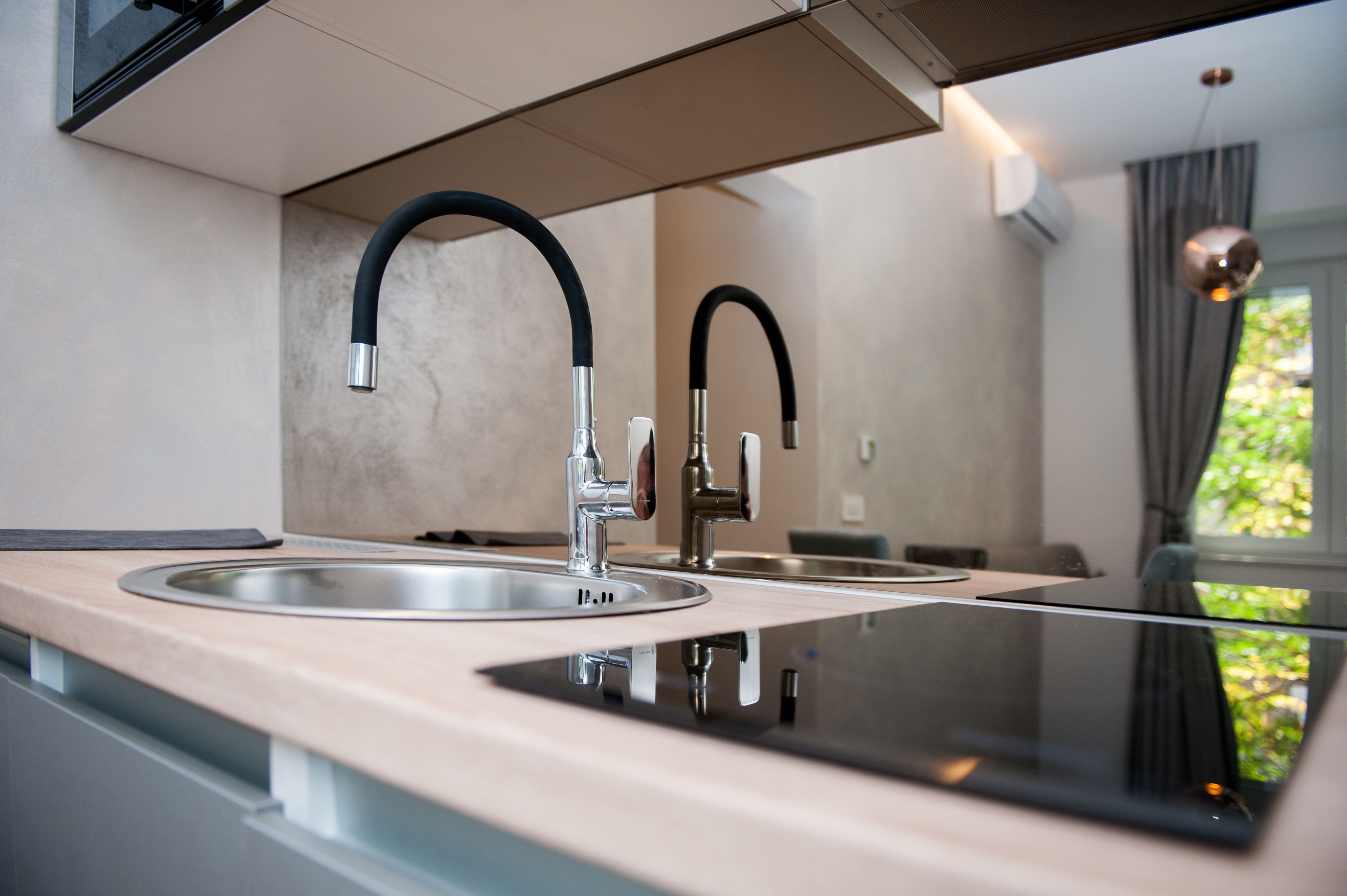 Superior Apartment | Private kitchen | Fridge, microwave, stovetop, electric kettle