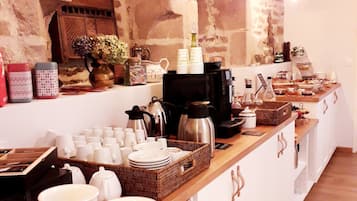 Daily buffet breakfast (EUR 17 per person)