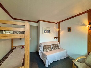 1 bedroom