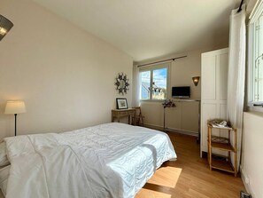 3 bedrooms