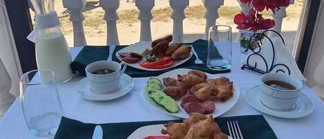 Daily local cuisine breakfast for a fee