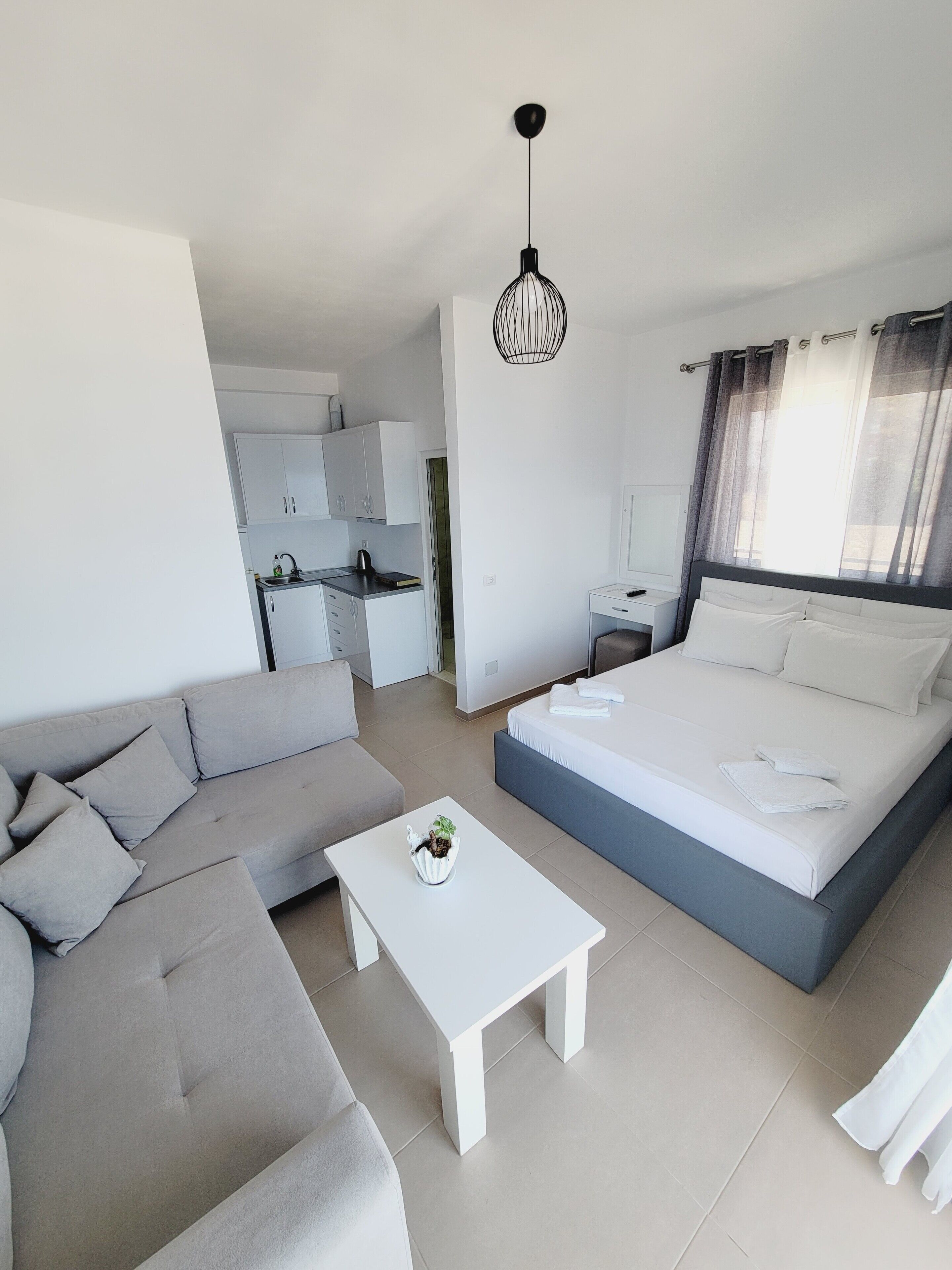 Luxury Room, Non Smoking | 1 bedroom, desk, free WiFi