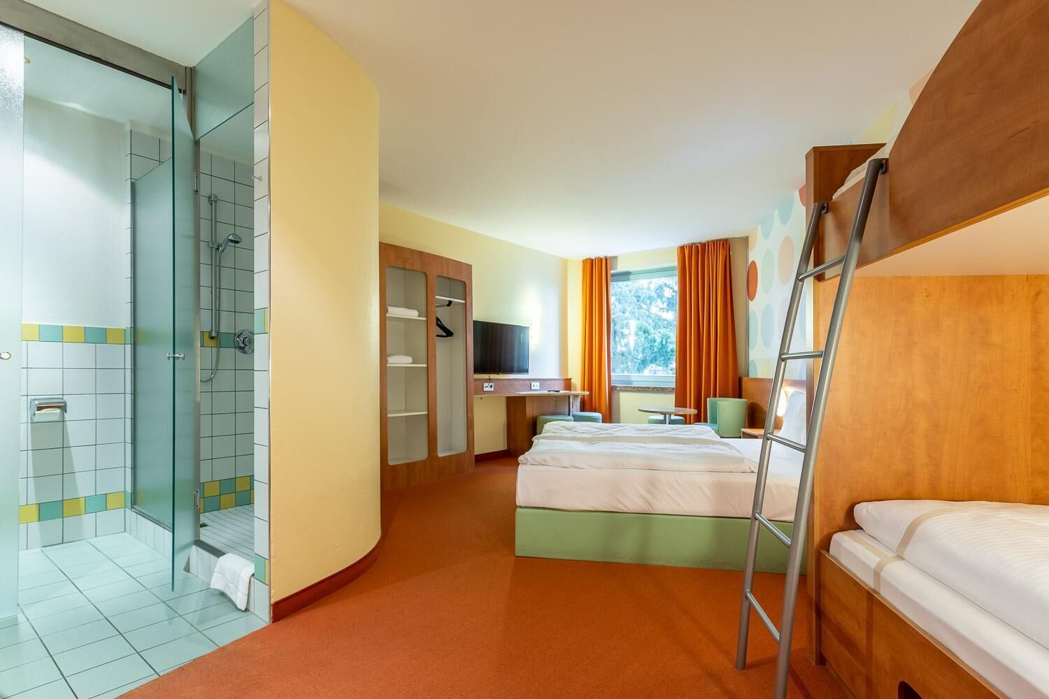 Schreibtisch, schallisolierte Zimmer, kostenloses WLAN, Bettwäsche