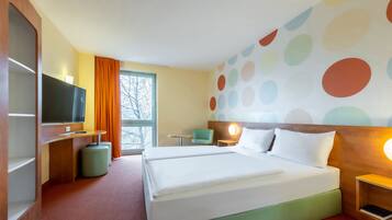 Double Room | Desk, soundproofing, free WiFi, bed sheets