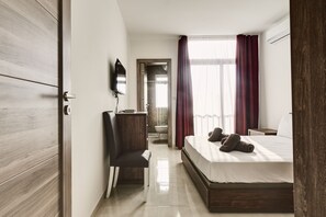 2 bedrooms, free WiFi - 2 Bedroom Apartment in St Paul's Bay (San Pawl il-Bahar)