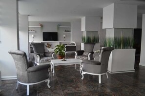 Lobby - Has otel (Sereflikochisar)