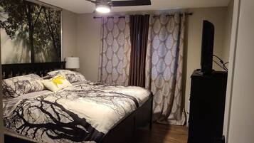 Iron/ironing board, free WiFi, bed sheets