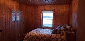 3 soverom, strykejern/-brett, wi-fi (inkludert) og sengetøy