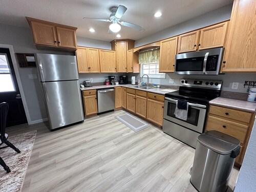 Charming 2 bedroom 1 bath home