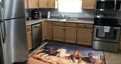 Charming 2 bedroom 1 bath home