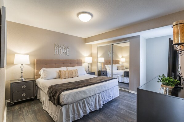 3 habitaciones, caja de seguridad en la habitación y escritorio 