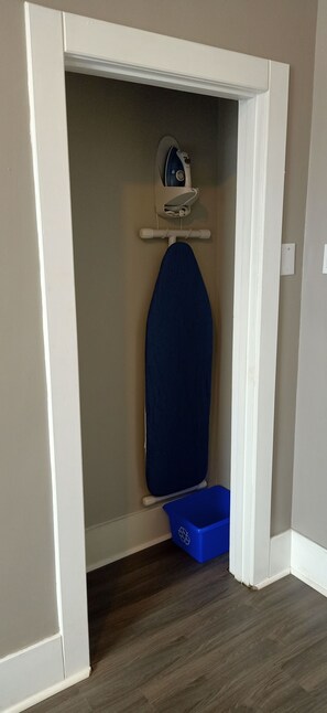 Rom – comfort, 1 queensize-seng, ikke-røyk | Strykejern/-brett