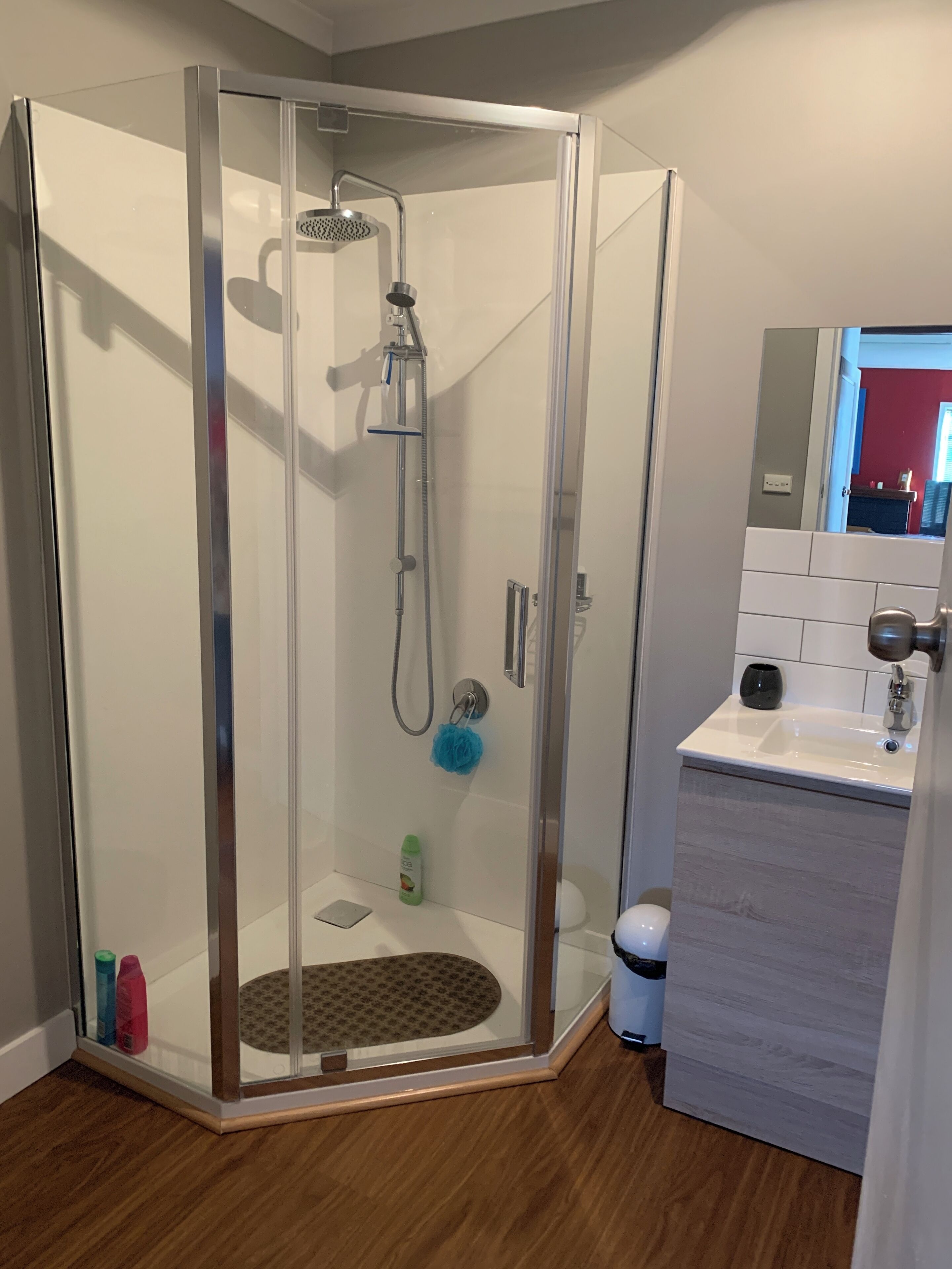 Combined shower/tub, hair dryer, towels, soap