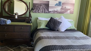 2 chambres, fer et planche Ă repasser, draps fournis