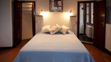 2 sovevĂŠrelser, strygejern/strygebrĂŠt, gratis Wi-Fi, sengetĂžj