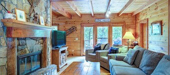 Rentouttava, viihtyisä, kaunis 3 mh hirsimökki Blowing Rockissa / Boone NC