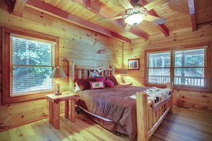 4 Schlafzimmer, Bügeleisen/Bügelbrett, kostenloses WLAN, Bettwäsche