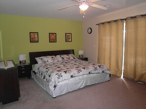 3 bedrooms, iron/ironing board, Internet, bed sheets
