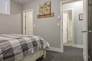2 chambres, fer et planche à repasser, Wi-Fi gratuit, draps fournis