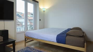 1 camera, una scrivania, ferro/asse da stiro, Wi-Fi gratuito