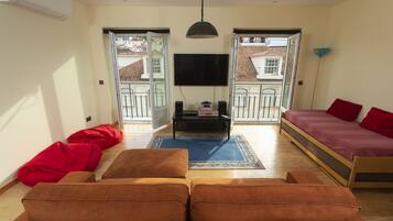 1 室のベッドルーム、デスク、アイロン / アイロン台、WiFi (無料)