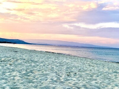 Villa Marina Piccola. Beachfront accomodation with spacious garden