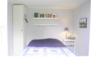 2 bedrooms