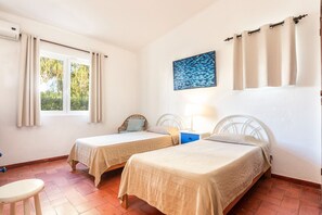 3 sovrum, värdeförvaringsskåp på rummet och strykjärn/strykbräda