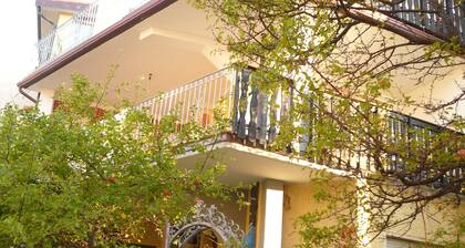 Großzügige Ferienwohnung in La Caletta, wenige Minuten vom Strand entfernt