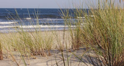 Duplex apartment with swimming pool and sauna 200 m to the beach