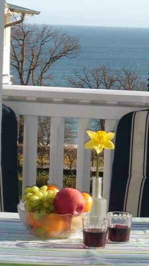 Property grounds - Duplex apartment with swimming pool and sauna 200 m to the beach (Göhren)