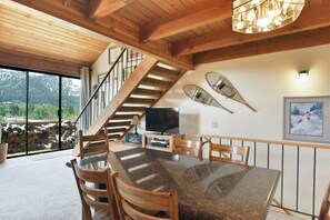 Dining - Snowflower 15: Mountain Views, Near Snowcreek Golf (Mammoth Lakes)