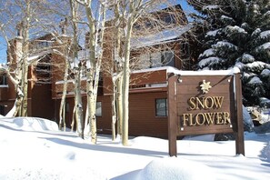 Exterior - Snowflower 15: Mountain Views, Near Snowcreek Golf (Mammoth Lakes)