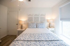 3 habitaciones, tabla de planchar con plancha, wifi y ropa de cama 