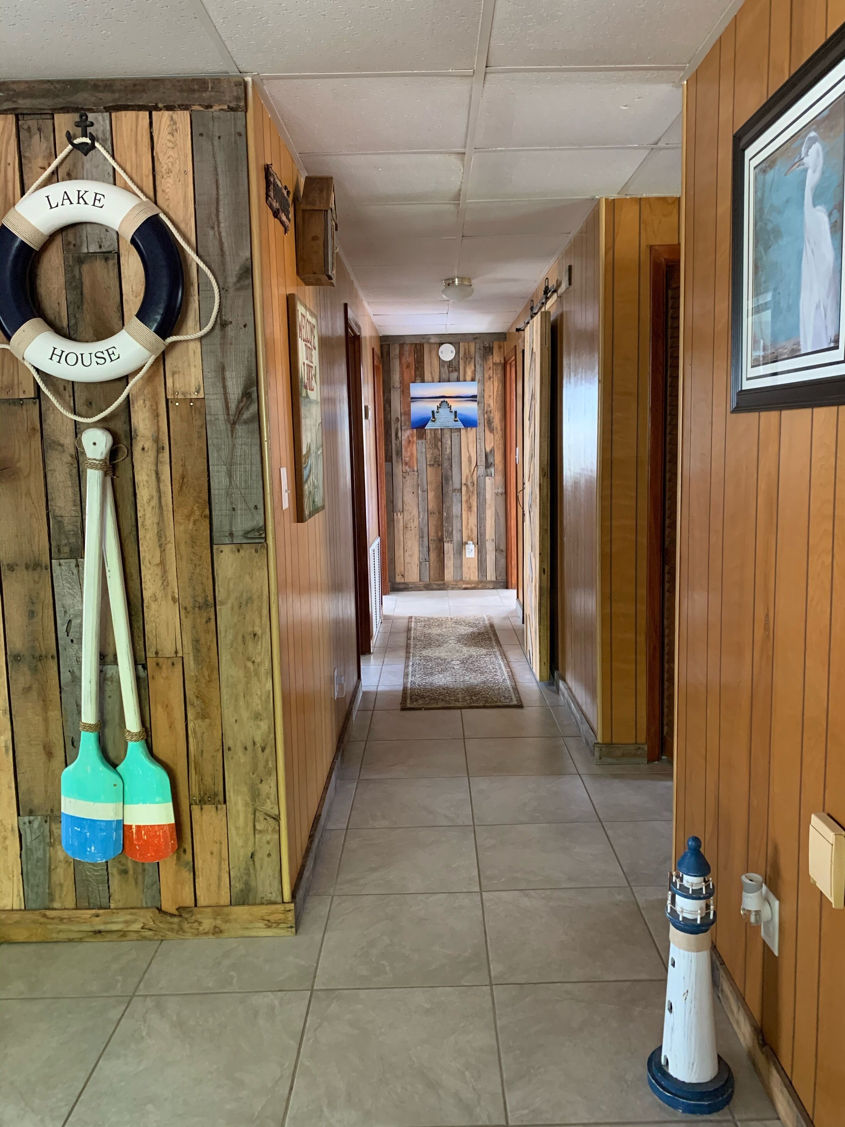 المنشأة من الداخل