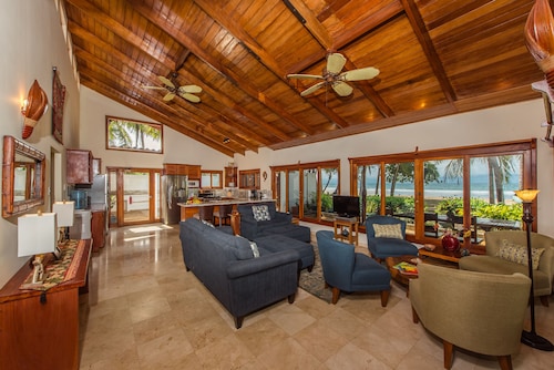 SPECIAL PRICING DUE TO CANCELLATION APRIL 11-18
499NIGHT  Prime oceanfront home
