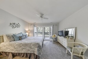 3 habitaciones, tabla de planchar con plancha, internet y ropa de cama 