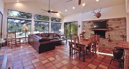 Austin Lake Travis Pool Waterfront - Hill Country Retreat 2 Acres Sleeps 20