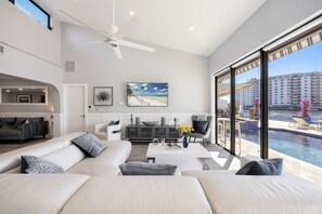 Taulutelevisio, kirjoja