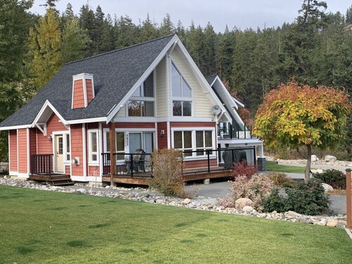 Amazing unobstructed Lake Okanagan view - Booking for summer 2026 now!